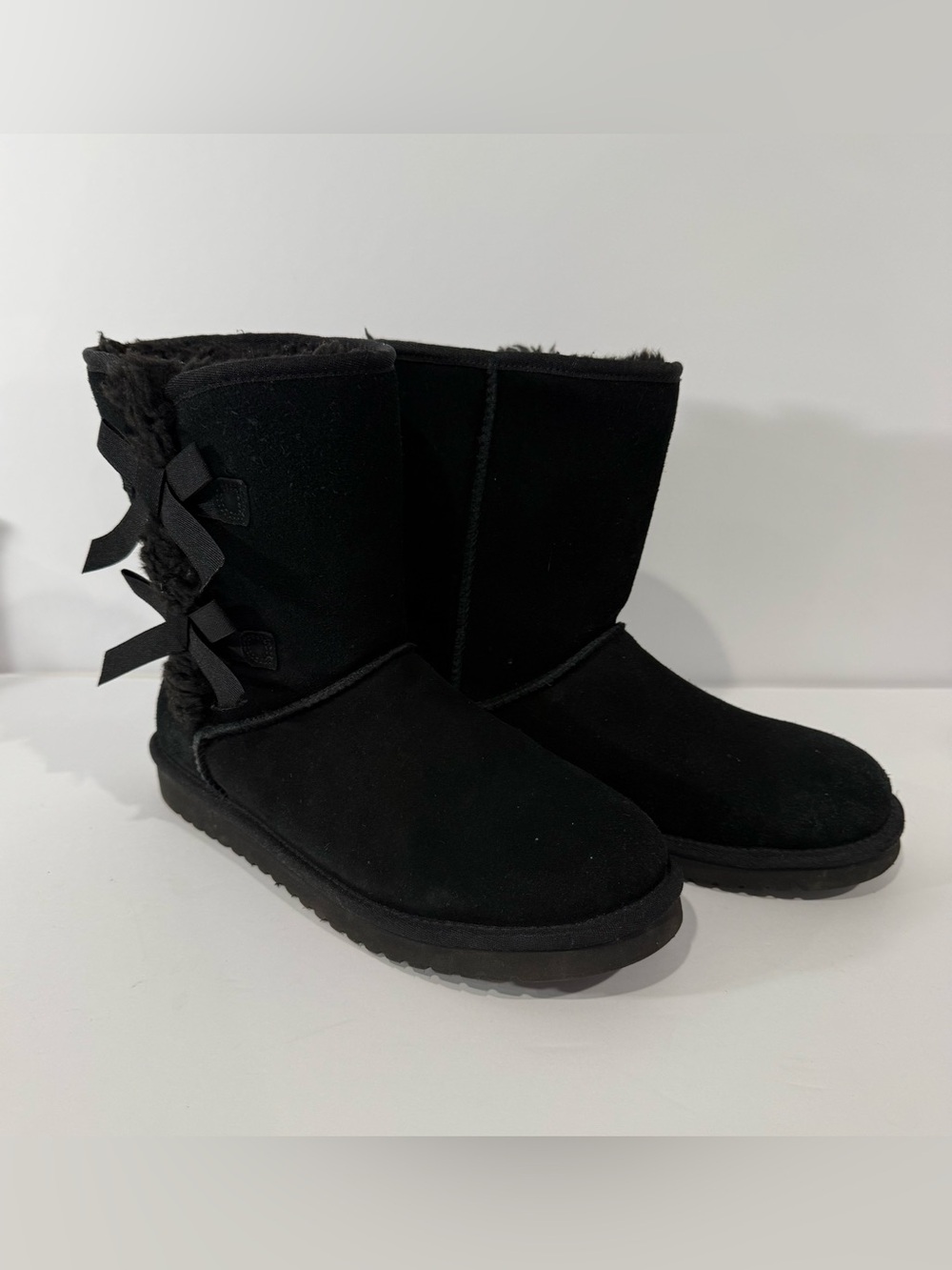 Koolaburra by UGG Women’s Black Suede Faux Fur Lined Bow Mid-Calf Boots US 11